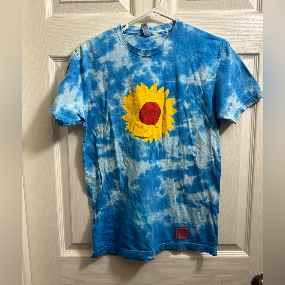 Bundle of 2 The Maine shirts Small and medium